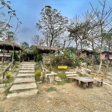 Bamby Chilling House - Feel The Nature Sauraha Ngoại thất bức ảnh