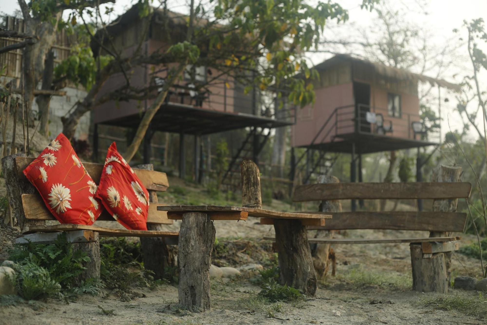Bamby Chilling House - Feel The Nature Sauraha Ngoại thất bức ảnh
