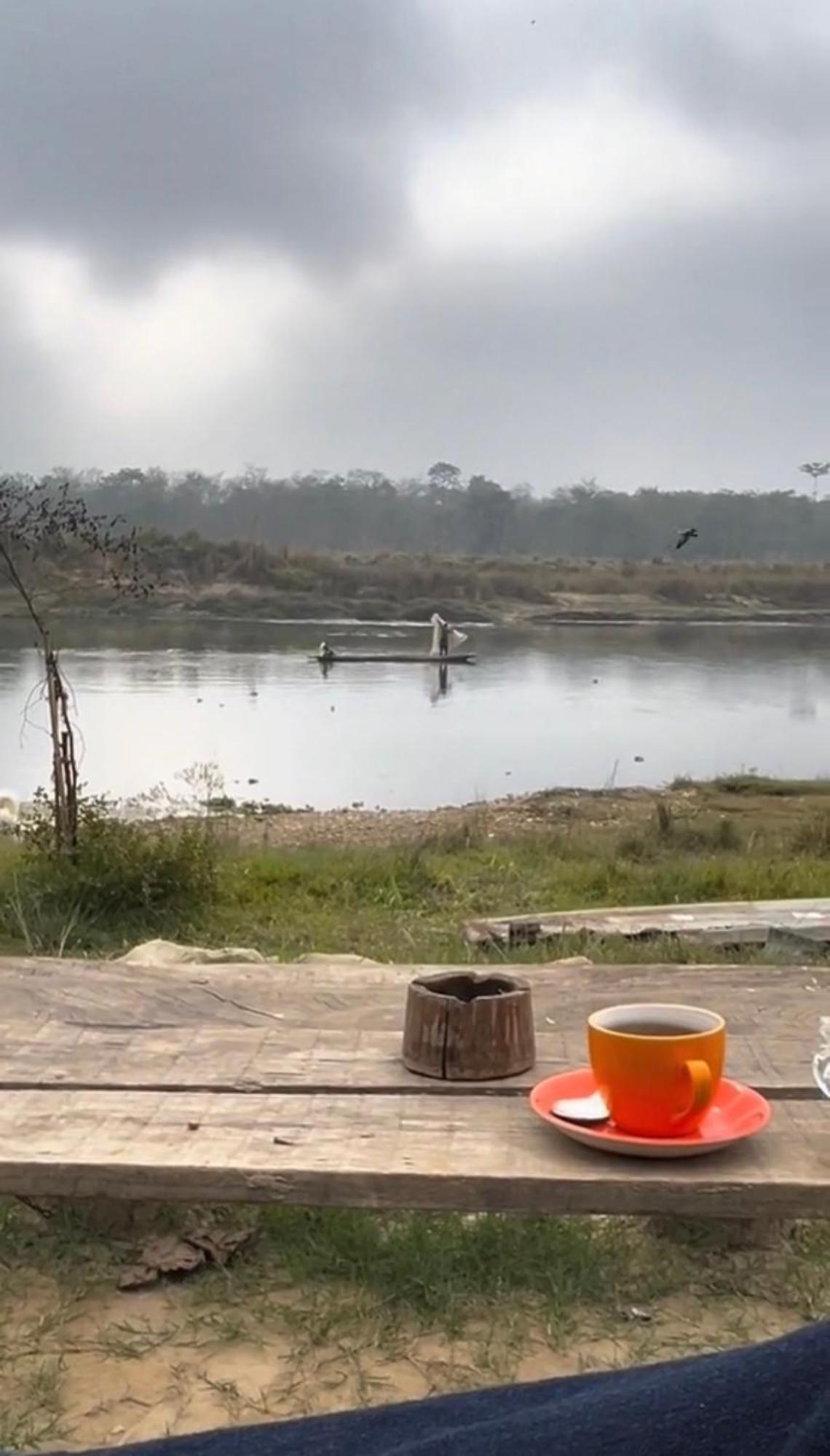 Bamby Chilling House - Feel The Nature Sauraha Ngoại thất bức ảnh